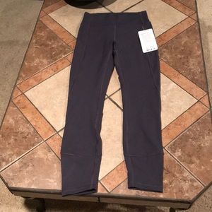 In movement tight 7/8 tight (dark shadow color)